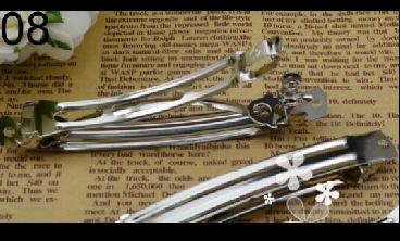 08 Silver metal spring clip (around 9.5cm x 1.2cm OR 8cm x 1cm)